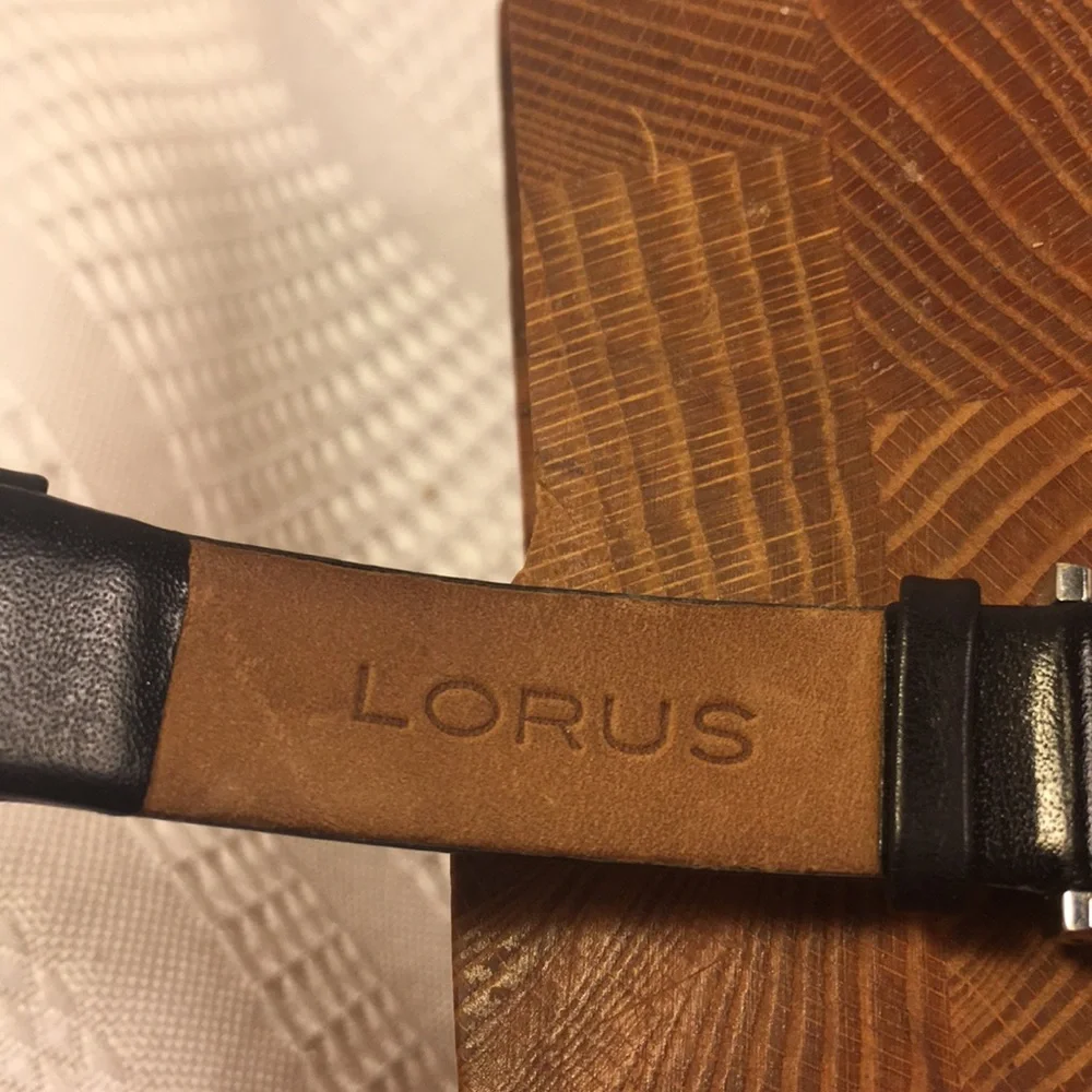 Lorus watch w/leather band